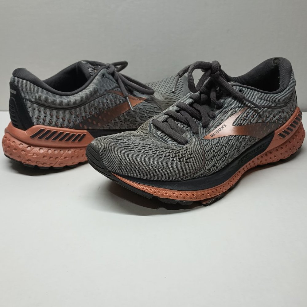 Brooks Adrenaline GTS 21 Sneakers Womens 7.5 Pre-owned
